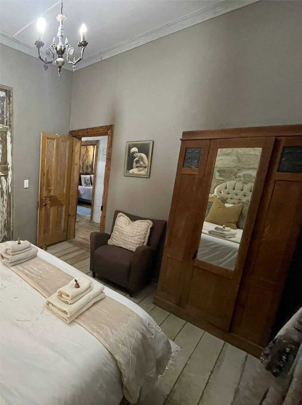 XoXo Suite at Love Story Guest House, Paul Roux, Free State, South Africa